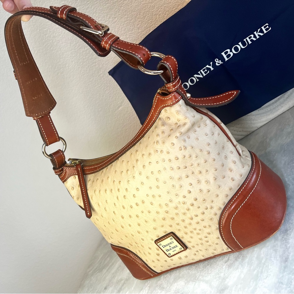 🦆 Dooney & Bourke Ostrich Embossed Hobo Shoulder Bag Purse bone + cognac